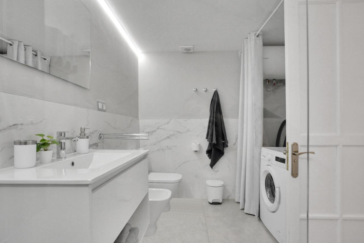 7Even Apartment คอร์ราเลโฮ ภายนอก รูปภาพ